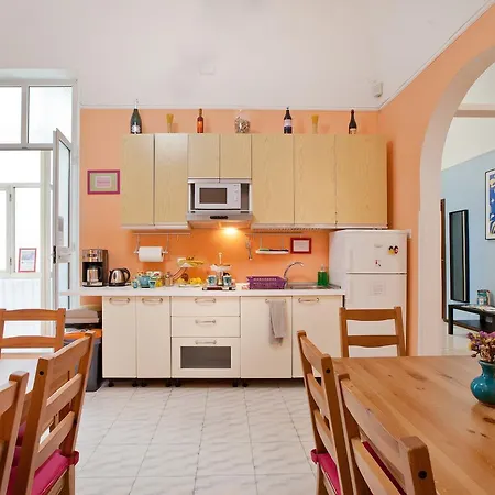 Auberge de jeunesse Hostella Female Only